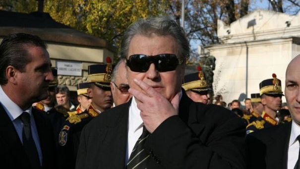Corneliu Vadim Tudor a murit. Ce s-a întâmplat la mormântul mamei lui, în ziua decesului istoricului