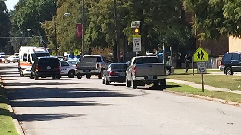 Alertă în campusul unei universități. Un individ înarmat a ucis un profesor