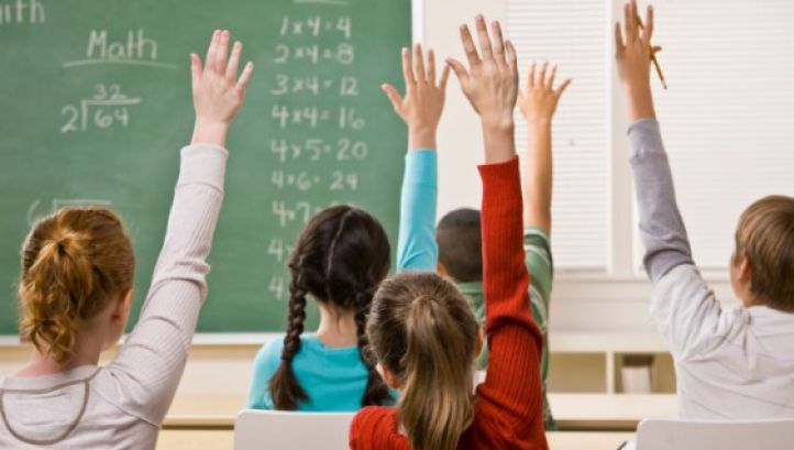 Ministerul Sănătăţii susţine introducerea orelor de educaţie sexuală în şcoli