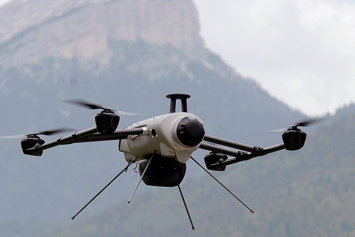 eMAG. Cât costă cele mai bune modele de drone