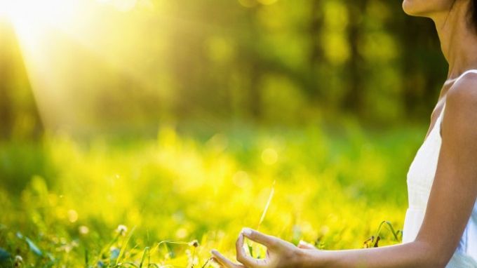 Unde se află punctul longevității pe corpul tău. Ce se întâmplă dacă îl masezi