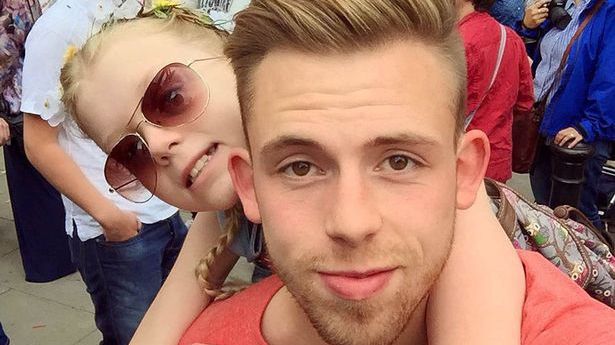 Scrisoarea virală pe Facebook: "Îmi imaginez că faci parte din ultima generaţie cu mintea îngustă"