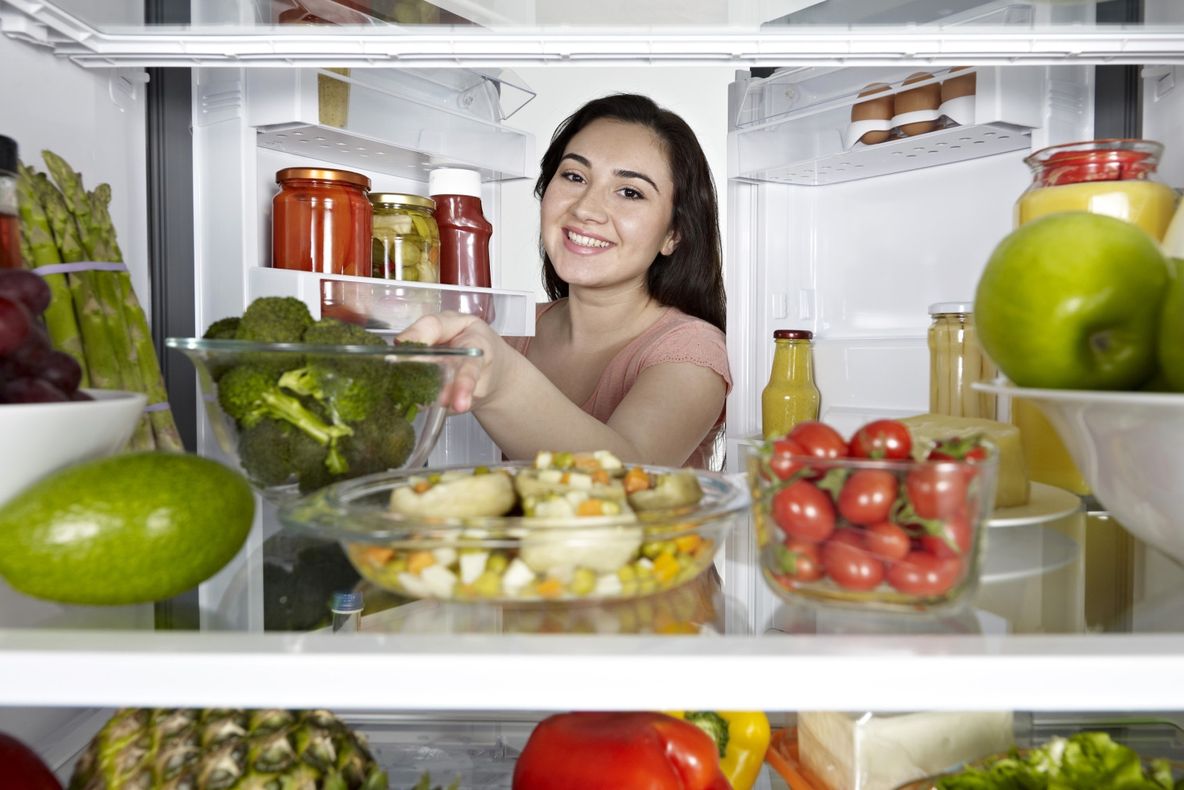 Zece alimente pe care nu ar trebui să le păstrazi în frigider. Ce greşeală facem cu toţii