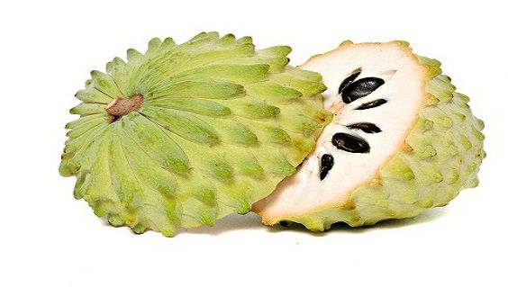 Te vindecă de cancer. Fructul care este de 10.000 de ori mai puternic decât chimioterapia