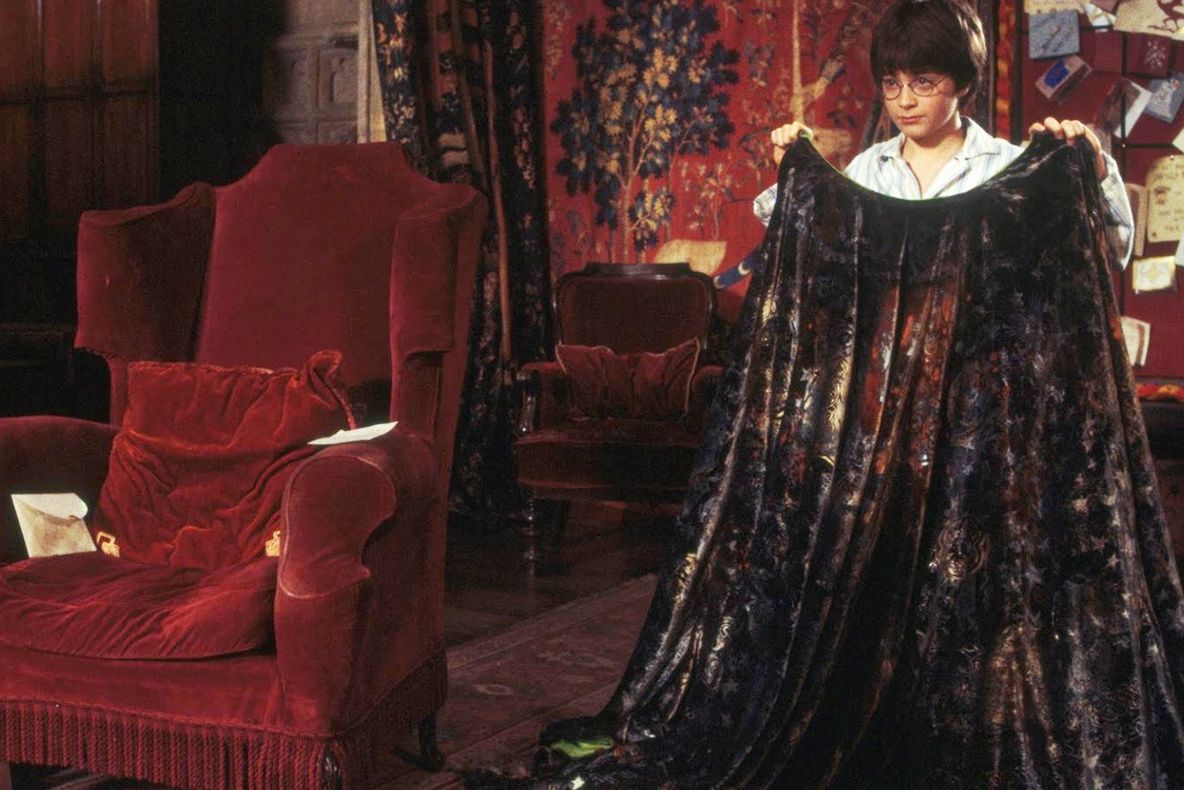 Nu mai este SF: oamenii de știință,cu un pas mai aproape de realizarea unei mantii a invizibilităţii