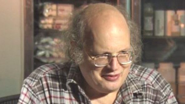 Acest bărbat nu s-a mai spălat de 12 ani. Motivul bizar pentru care nu mai face duş