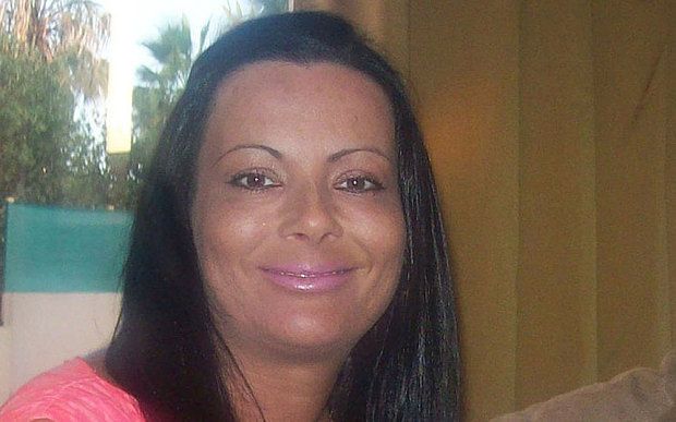 Cazul care a cutremurat o ţară:a folosit un produs cosmetic utilizat de toate femeile,dar ea a murit