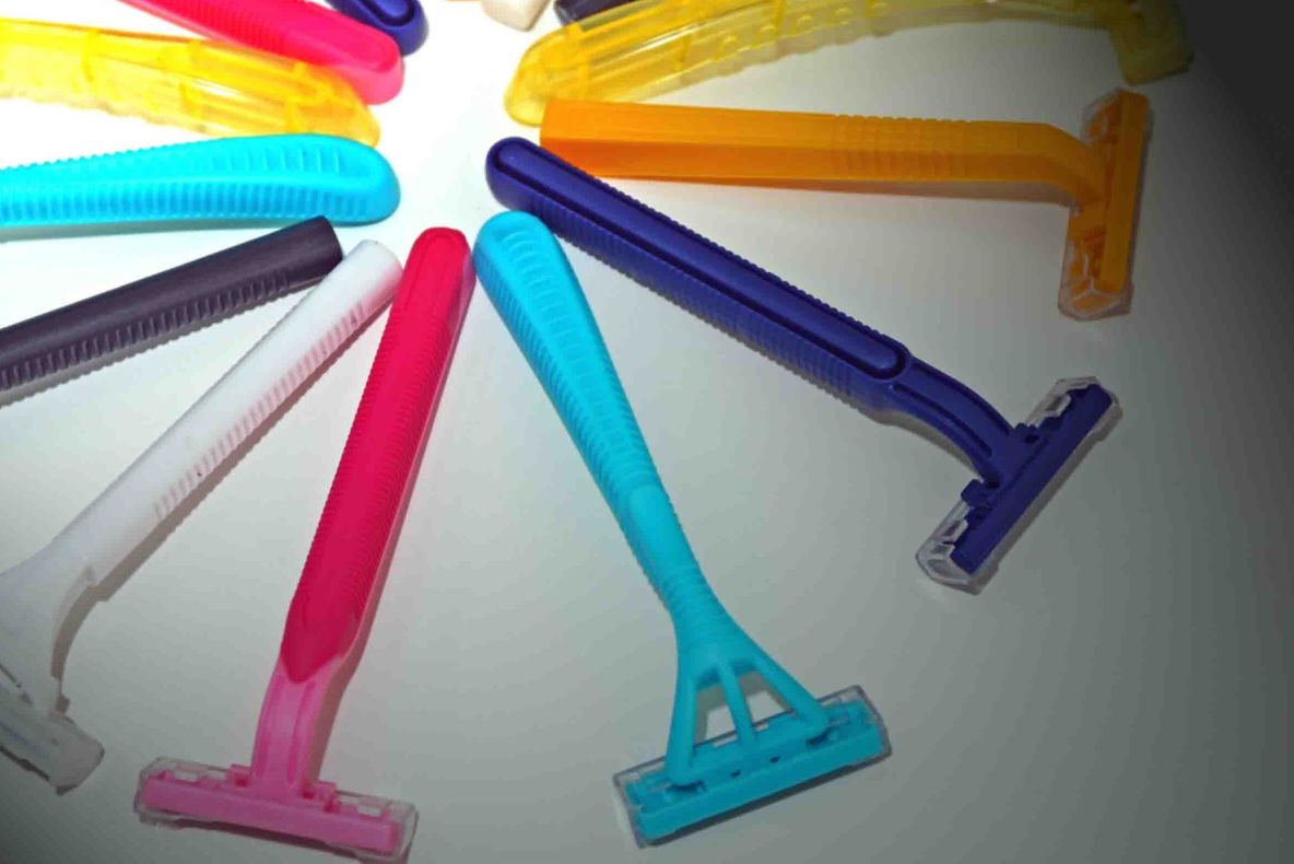 A uscat aparatul de ras cu foehnul. Nu se aştepta la un asemenea rezultat