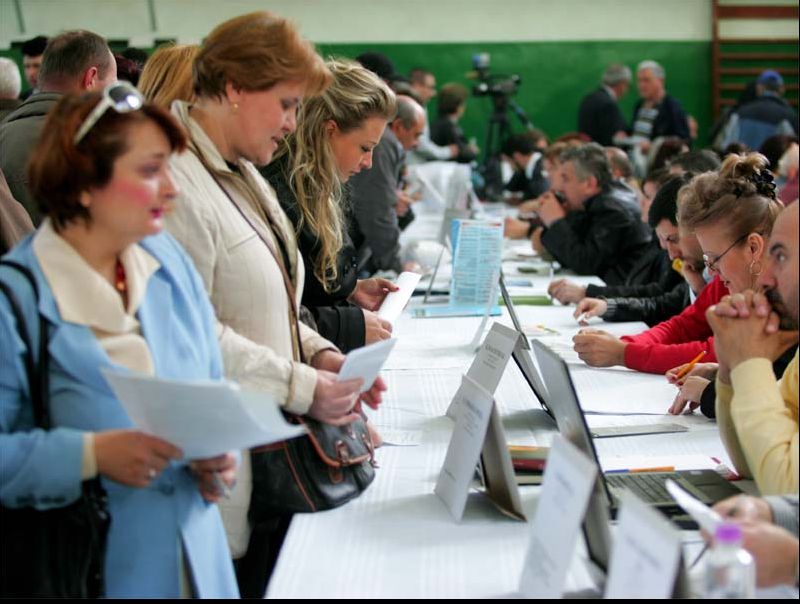 Peste 24.000 de posturi vacante pentru absolvenți, la Bursa locurilor de muncă