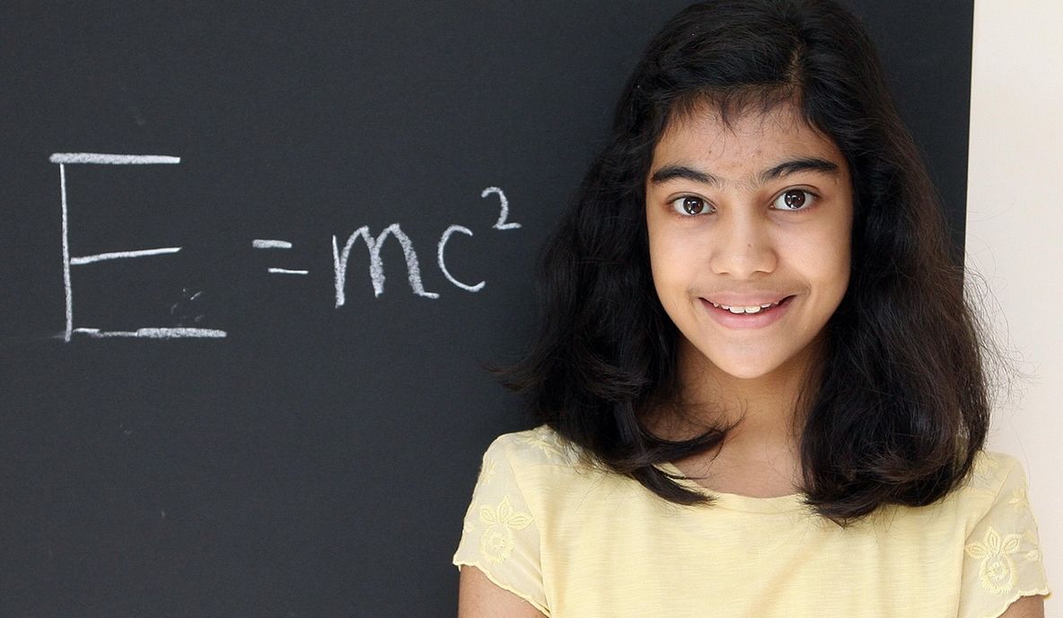 O fetiţă de 12 ani, mai inteligentă decât Albert Einstein şi Stephen Hawking. Ce IQ are Lydia
