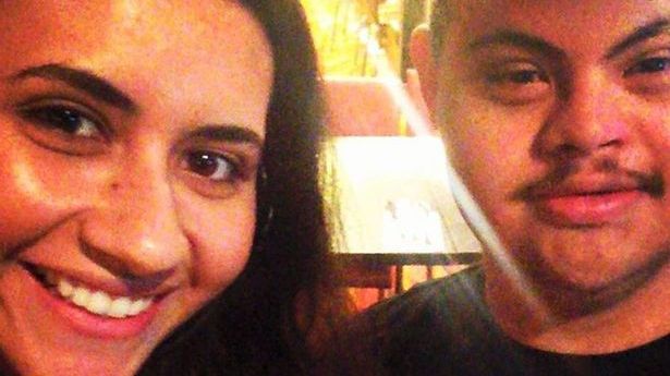 Revoltător: de ce unei familii i s-a interzis să intre într-un magazin. "Toţi arată la fel"