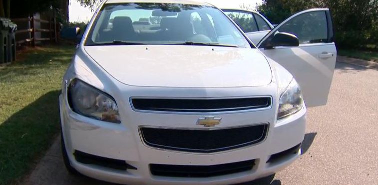 Un elev de 11 ani a furat maşina unei profesoare. Ce s-a întâmplat apoi