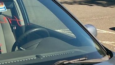 Mesajul inedit scris pe parbrizul unei maşini. "Poate că a fost doar o aventură de-o noapte"