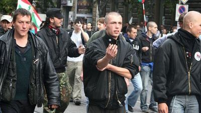 51 de suporteri, între care 4 români, arestaţi după meciul România - Ungaria