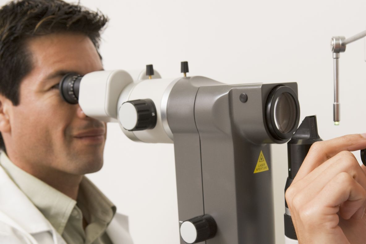 A orbit din cauza unei greșeli pe care mulți o facem. ”I-a afectat imediat corneea”