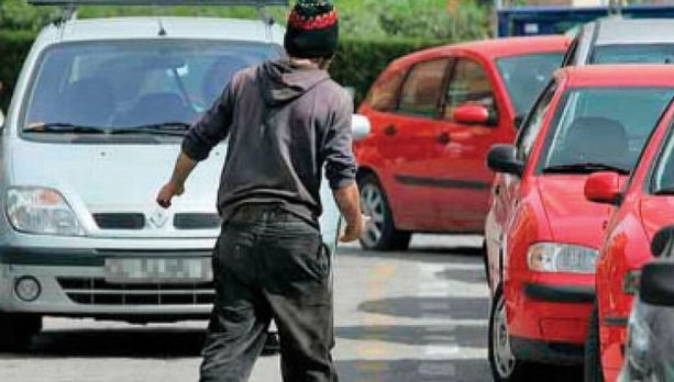 O celebră actriţă din România, jefuită de un "parcagiu" în Bucureşti. "Sunt şocată"