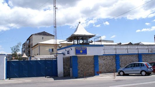Anchetă la Penitenciarul Târgu-Jiu. Ce au descoperit angajaţii instituţiei