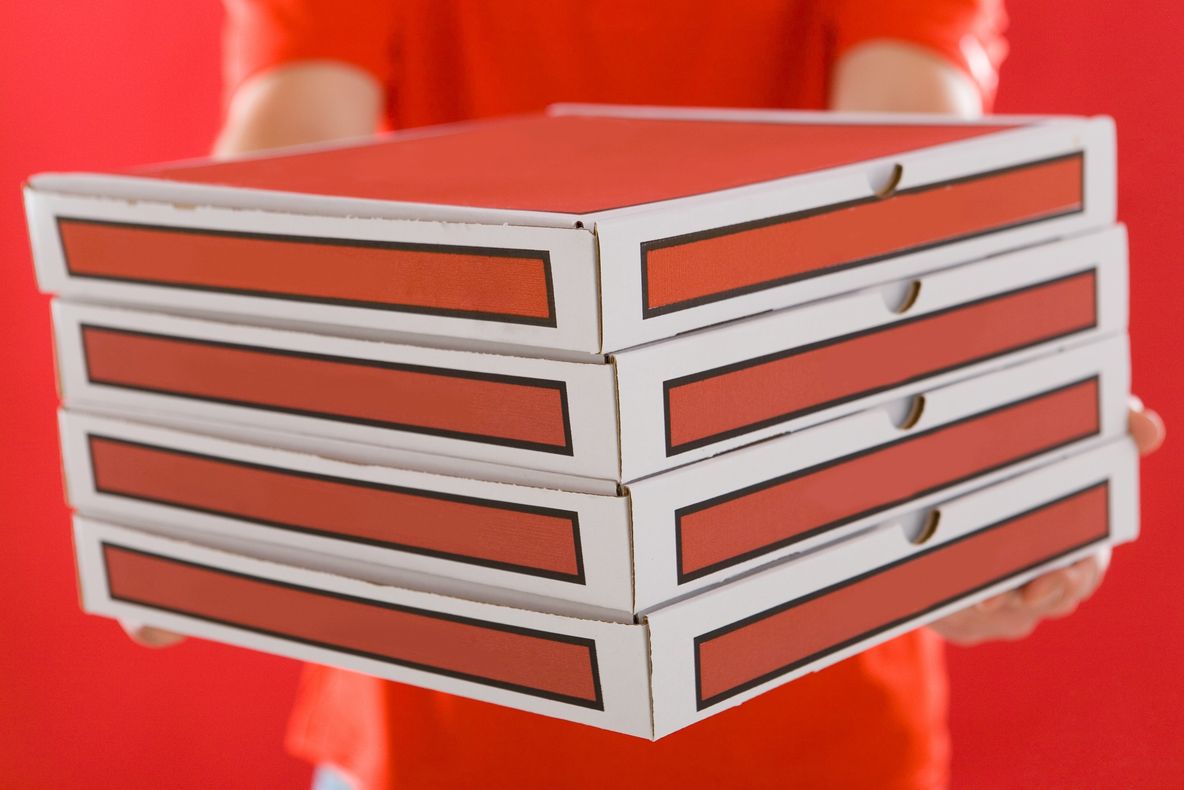 Trebuia să livreze pizza, dar a înlemnit când a văzut la ce adresă. Ce scria în indicaţiile rutiere