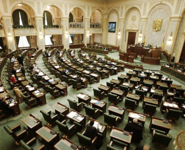 Şedinţa Senatului a fost suspendată. Motivul a fost neaşteptat 