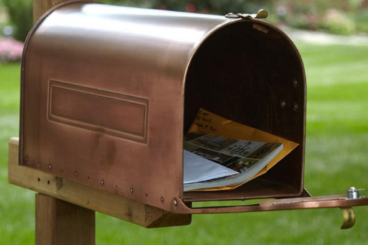 Îi dispăreau scrisorile din cutia poştală în mod misterios. Când a aflat motivul, a sunat la Urgenţe