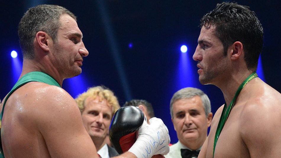 Un celebru pugilist, împuşcat în faţa unui restaurant libanez. Care este starea lui