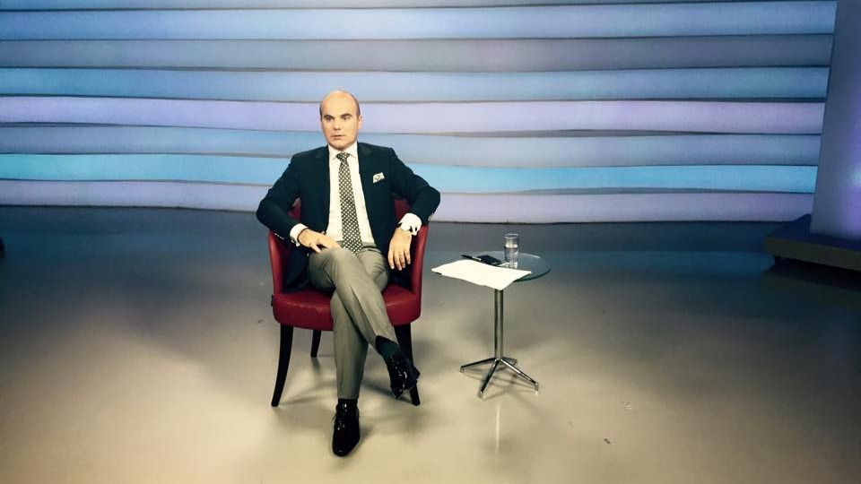 Rareş Bogdan, după audierea lui Corlăţean la DNA:Nu înţeleg de ce Ponta şi Dragnea n-au fost chemaţi