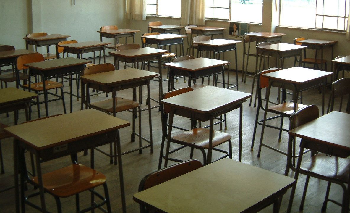 Ministrul Educaţiei: "Şcola a început bine". E contrazis de Iohannis: "E o ruşine naţională"