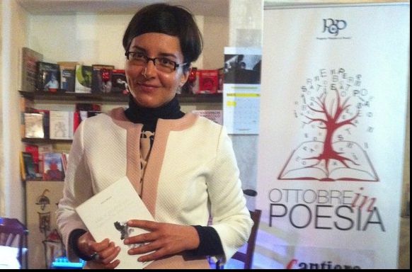 O scriitoare româncă a anunțat pe Facebook că se sinucide. Ce s-a întâmplat mai târziu e terifiant