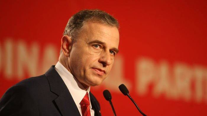 Continuă scurgerile din partidul lui Geoană: A pierdut un deputat