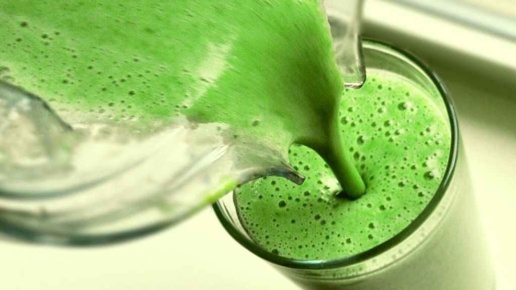 Cel mai ieftin remediu. Sucul care te scapă de mirosul de transpirație pentru totdeauna