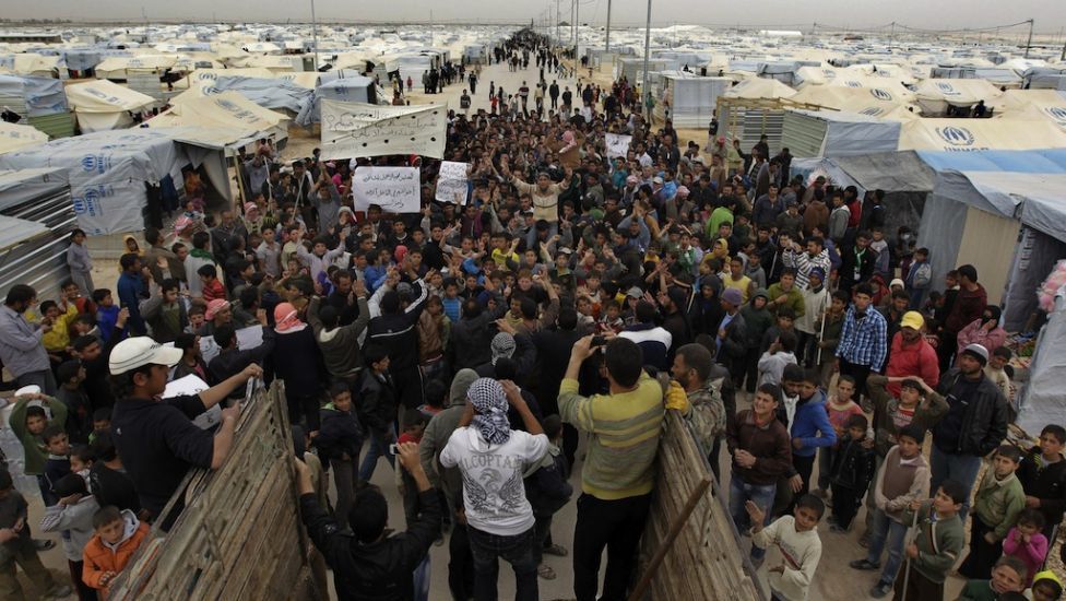 Comisia Europeană: 160.000 de refugiați, distribuiți în UE. România primește peste 6.000