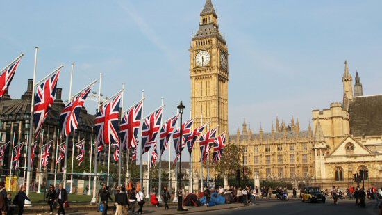 SONDAJ: Câţi englezi vor ca Marea Britanie să iasă din UE