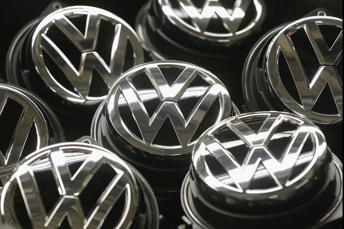 Volkswagen, un nou scandal. Grupul, acuzat că a permis torturarea angajaților săi din Brazilia