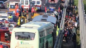 Accidente crunte pe o autostradă din Italia. Patru autocare cu elevi, implicate