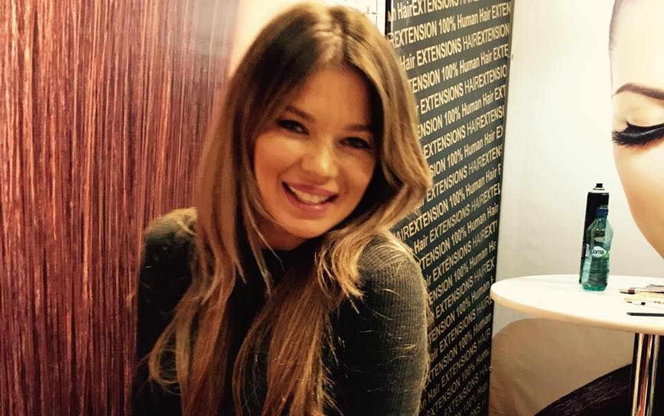 Gina Pistol mărturisește: “Nu o să apar ca unele vedete, cu sâni mari peste noapte”