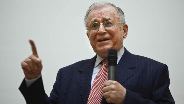 Presa internaţională: Ion Iliescu, ajuns din urmă de propriul trecut