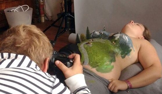 Aceste fotografii ascund un detaliu incredibil. Un cuplu din Germania a spart ultimul tabu