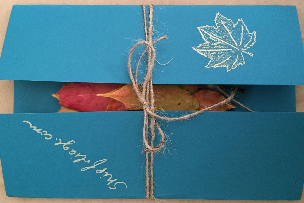 Cum reuşeşte un bărbat să vândă trei frunze cu aproape 20 de dolari