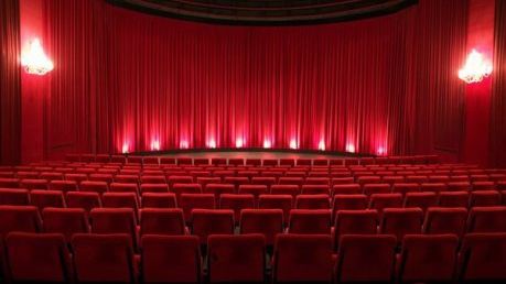 Teatrele îşi suspendă spectacolele, în urma tragediei din Colectiv şi a decretării doliului naţional