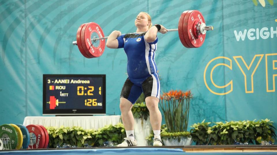 Trei medalii de aur pentru România, la Campionatele Europene de haltere pentru juniori și tineret 