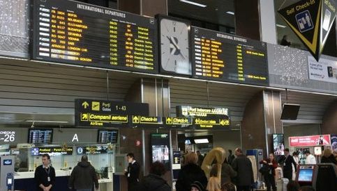 Câte persoane au tranzitat Aeroportul "Henri Coandă" în 2014. Pe ce loc se află în UE