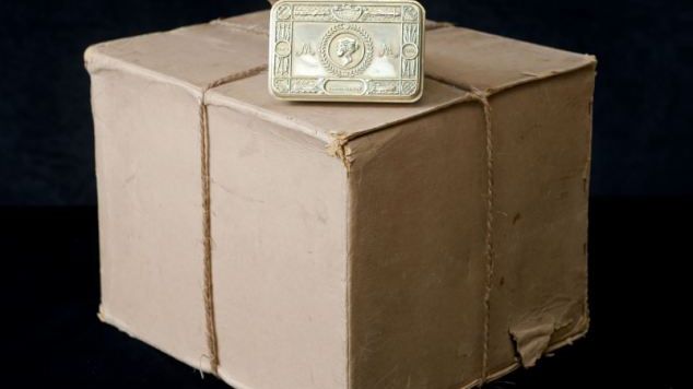 I-au cumpărat fiicei o păpușă, de ziua ei. Când au ajuns acasă și au deschis cutia au încremenit