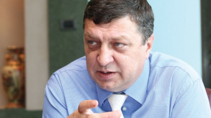 PNL: Autoritățile să spună în ce condiții Oprea a avut coloană oficială de când e vicepremier 