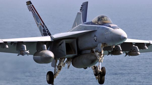 Un avion militar s-a prăbuşit. Cauzele incidentului, necunoscute