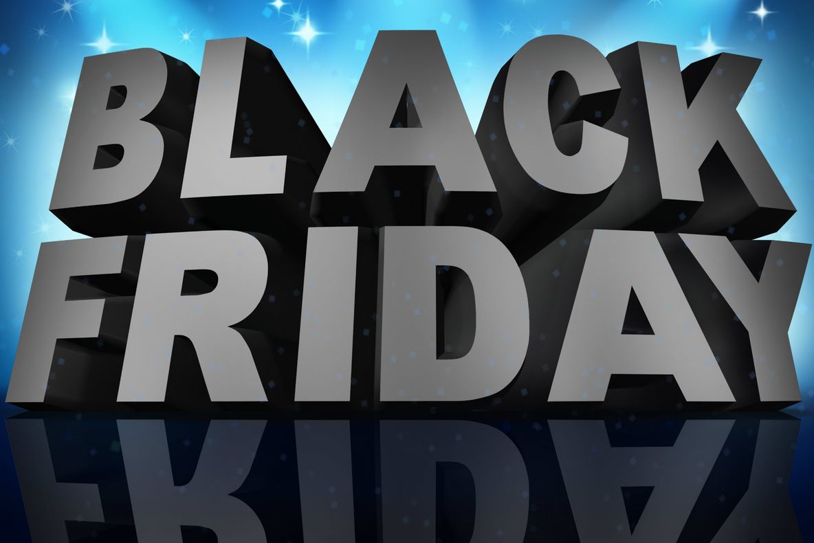 Black Friday 2015. Magazine între care se dă marea bătălie online la electronice și electrocasnice