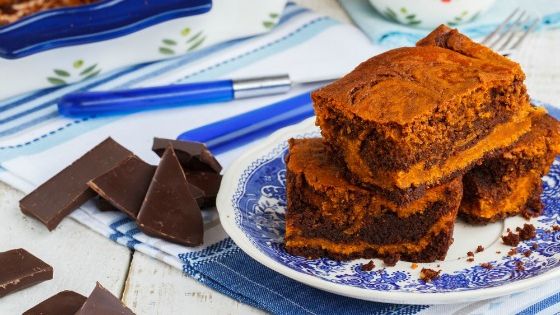 Prăjitură negresa din două ingrediente. Este gata în 5 minute!