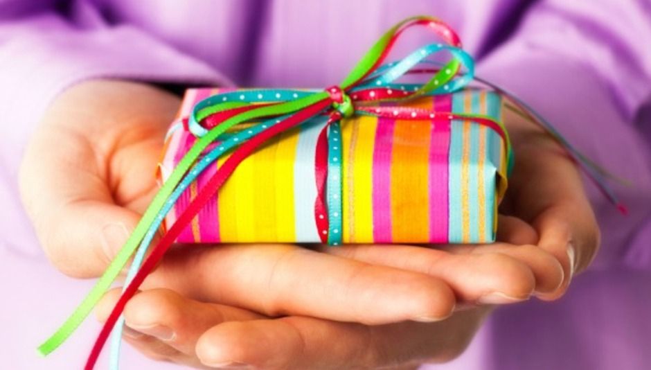 Cel mai ciudat cadou. Ce i-a dat un bărbat fostei sale iubite întrece orice imaginaţie