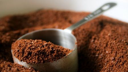 A amestecat cafea cu miere în fiecare zi. Rezultatul? Nici ea nu se aștepta la asta 