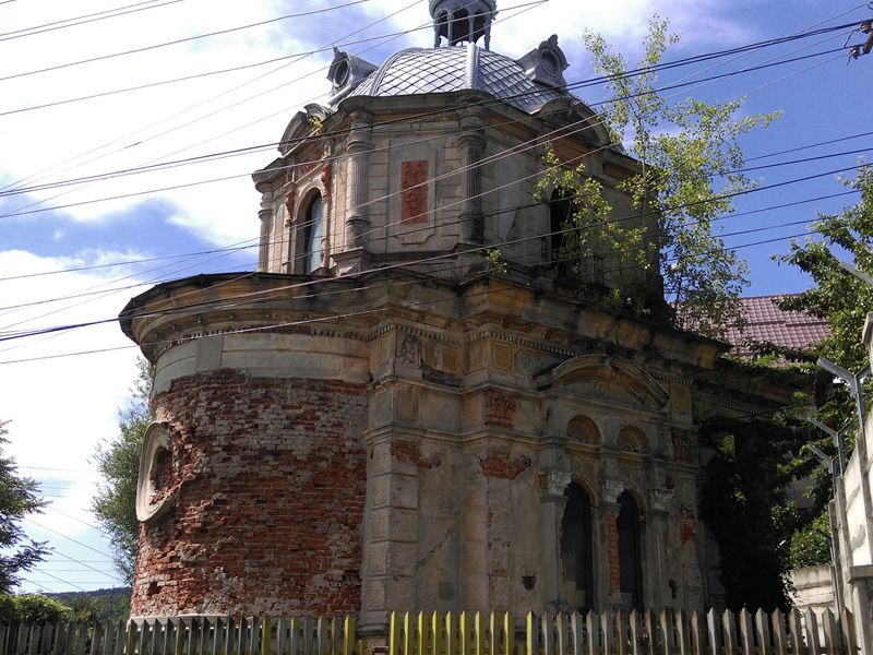 Este una dintre cele mai frumoase capele din România, însă nimeni nu are bani să o restaureze