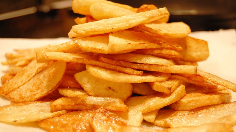 Motivul pentru care este mai sănătos să foloseşti untura la prăjit în locul uleiului